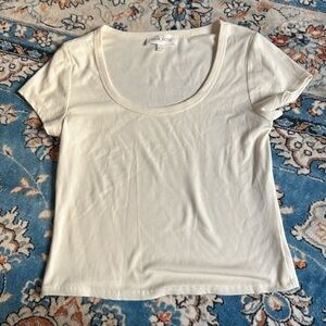 White Scoop Neck short sleeve tee